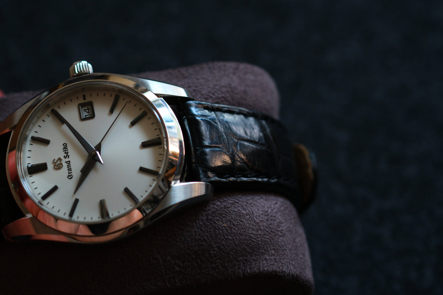 Grand Seiko SBGX295 9F62-0AB0 Discontinued JDM Dark Gray Markers and Hands Good Condition
