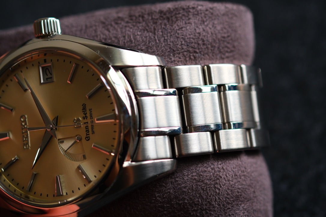 Grand Seiko SBGA001 9R65-00A0 Spring Drive Champagne Dial Excellent Condition