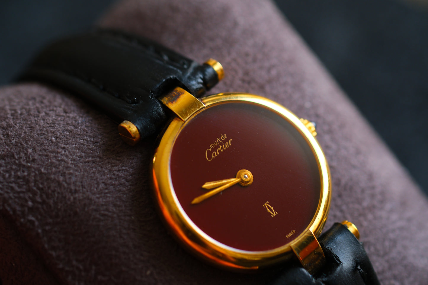Cartier 1980s Must de Cartier Vendome Red Burgundy Lacquer Dial Lady
