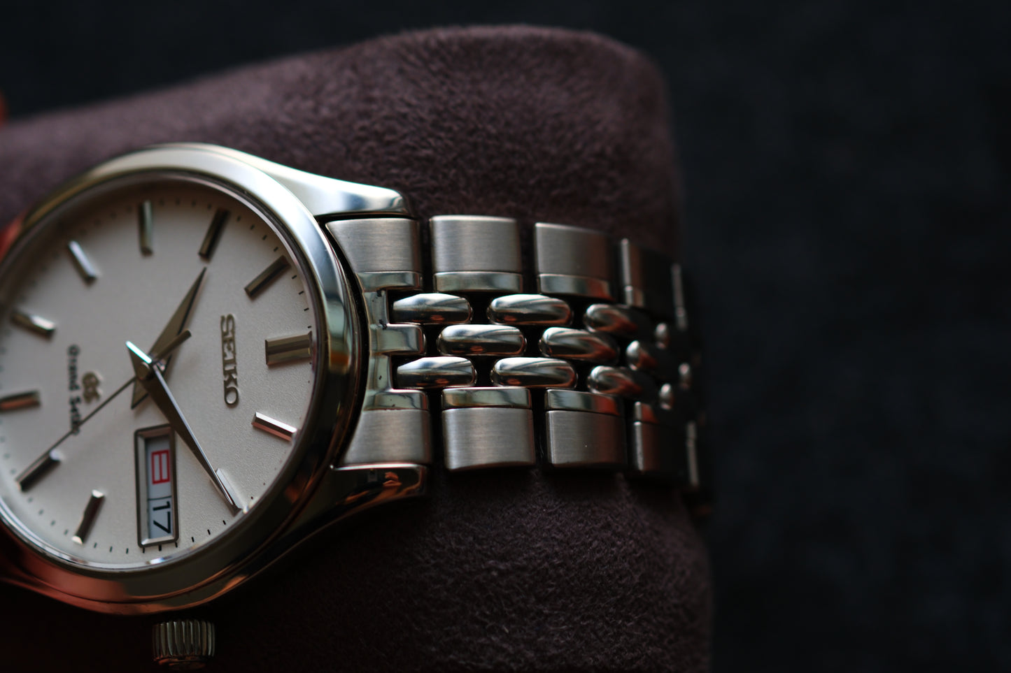 Grand Seiko SBGT001 9F83-9A00 Day date Excellent Condition Vintage Watch White Dial Travel Box