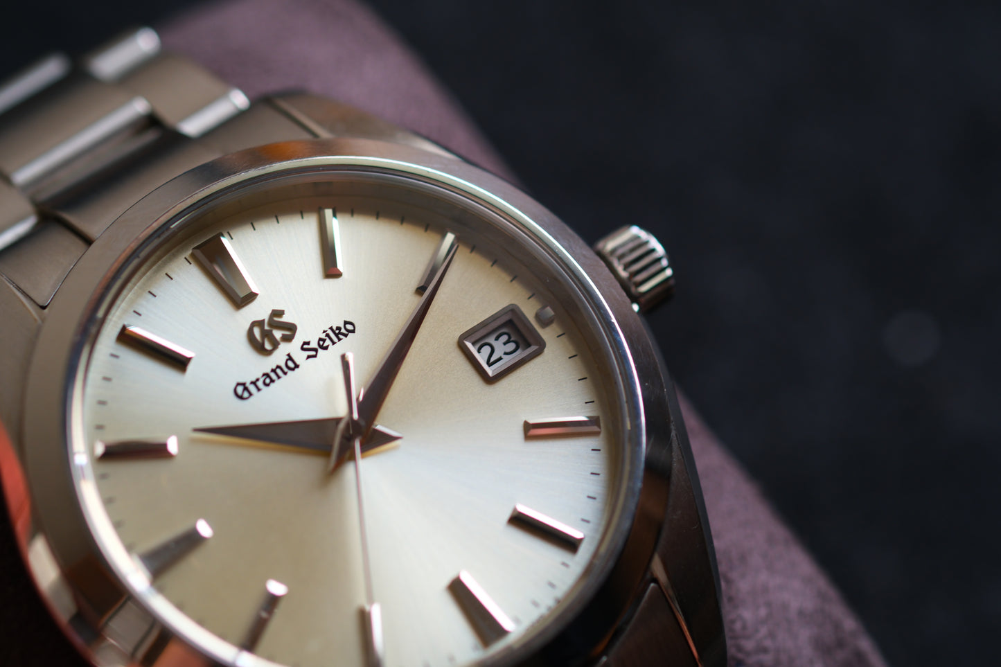 Grand Seiko SBGV221 9F82 40mm Champange Dial Full Box Paper Hang Tag Full Serviced Paper