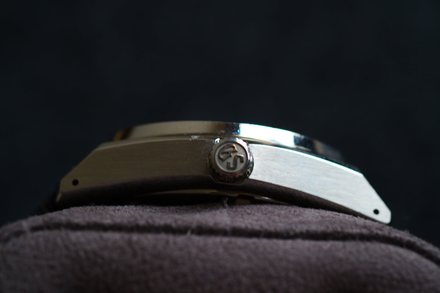 Grand Seiko SBGV243/9F83-0AL0 Sport Collection Black Yellow Dial Good Condition Full Box Paper