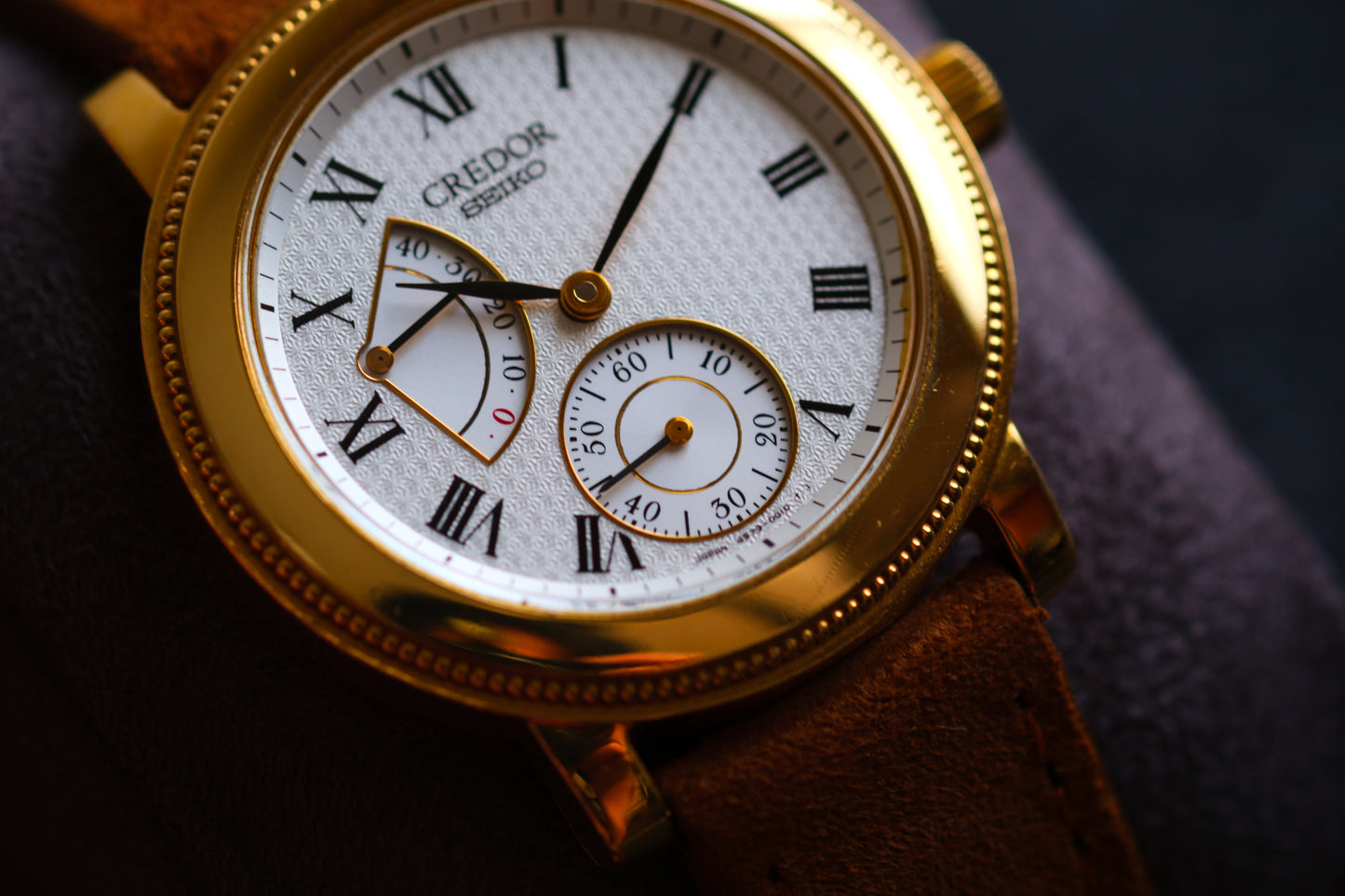 Credor GBAY996 4S79-0010 Full Solid 18K Gold Beautiful Texture Dial Dress watch Good Condition