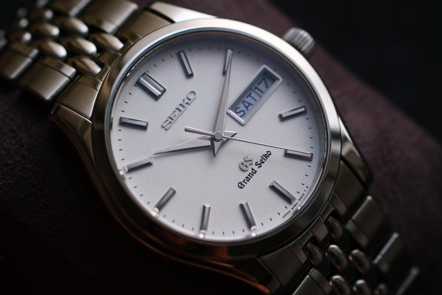 Grand Seiko SBGT001 9F83-9A00 Day date Excellent Condition Vintage Watch White Dial Full Box Paper Super Rare