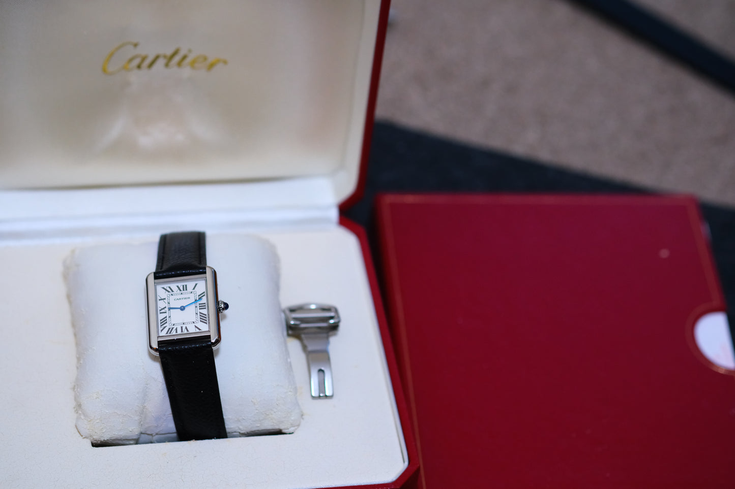 Cartier Tank Solo W1018255 SM 24x31mm Excellent Condition Full Box Paper Full Serviced