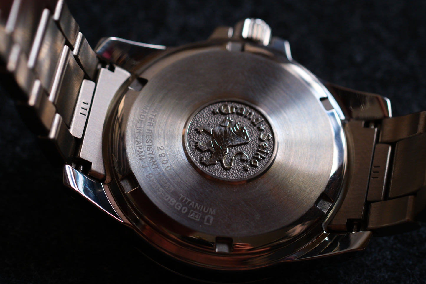 Grand Seiko SBGA081 9R65-0BG0 Spring Drive Full Titanium Beautifull Vertical Brushed Dial Full Serviced Box Manual User Excellent Condition