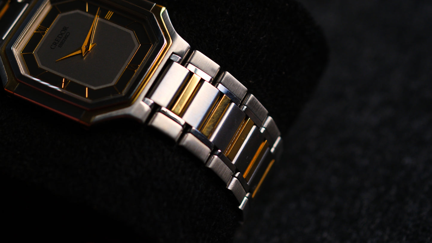 Credor Tank 18KT 5A74-3A10 Black Gray Dial Vintage Excellent Condition