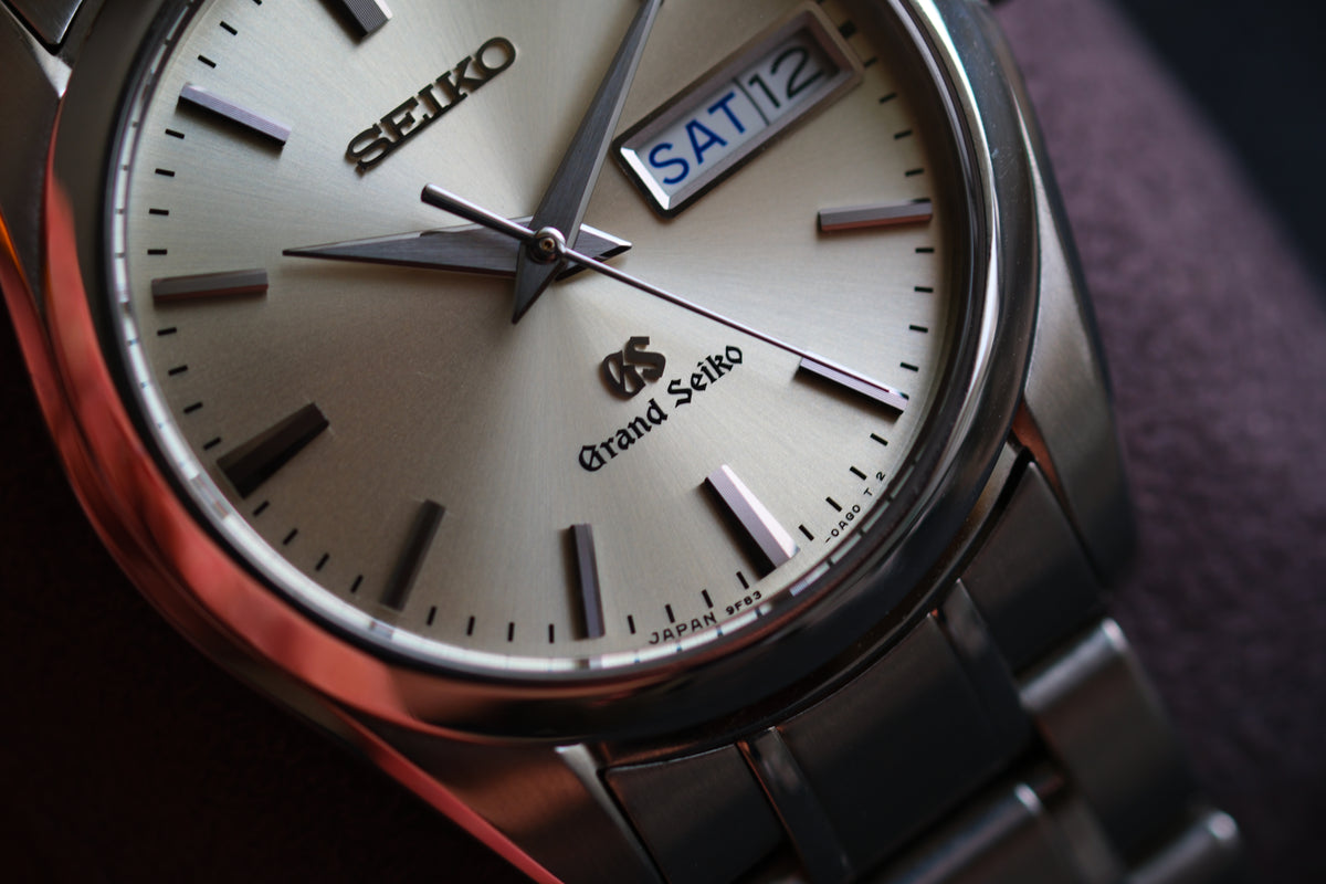 Grand Seiko SBGT035 9F83-0AH0 Double Date Champange Dial Dark Hands Great Condition