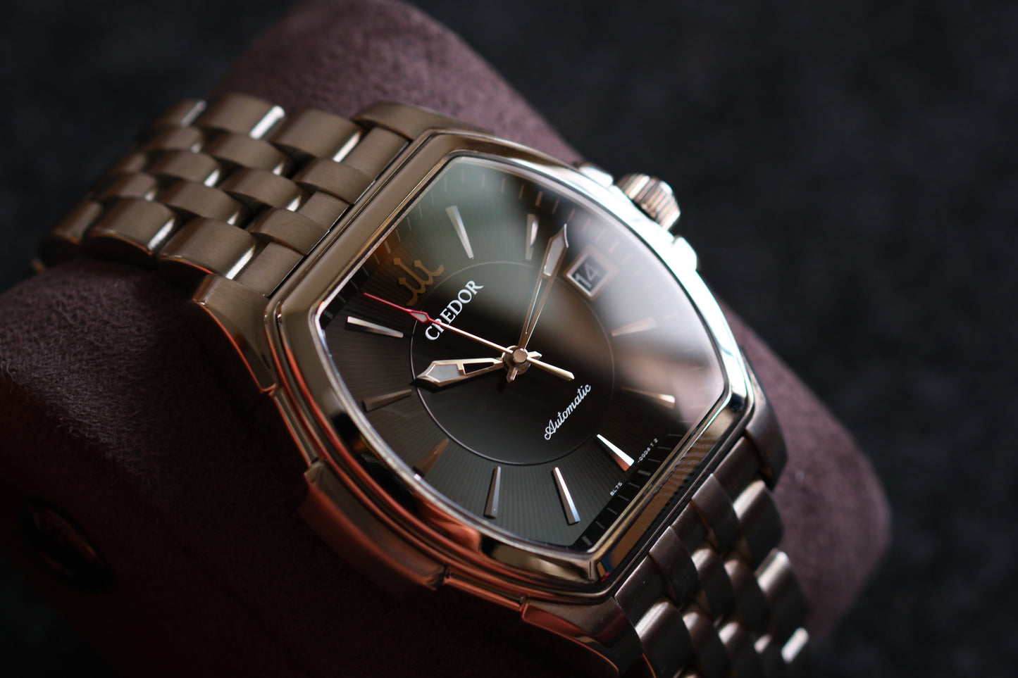 Credor Tonneau Pacifique GCBR985 8L75-00B0 Black Dial Full Serviced Excellent Condition Beautifull AR Full box Serviced Paper