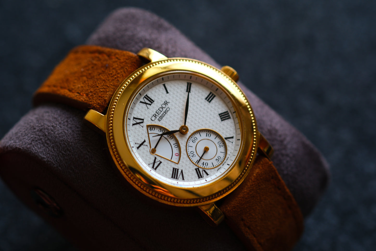 Credor GBAY996 4S79-0010 Full Solid 18K Gold Beautiful Texture Dial Dress watch Good Condition