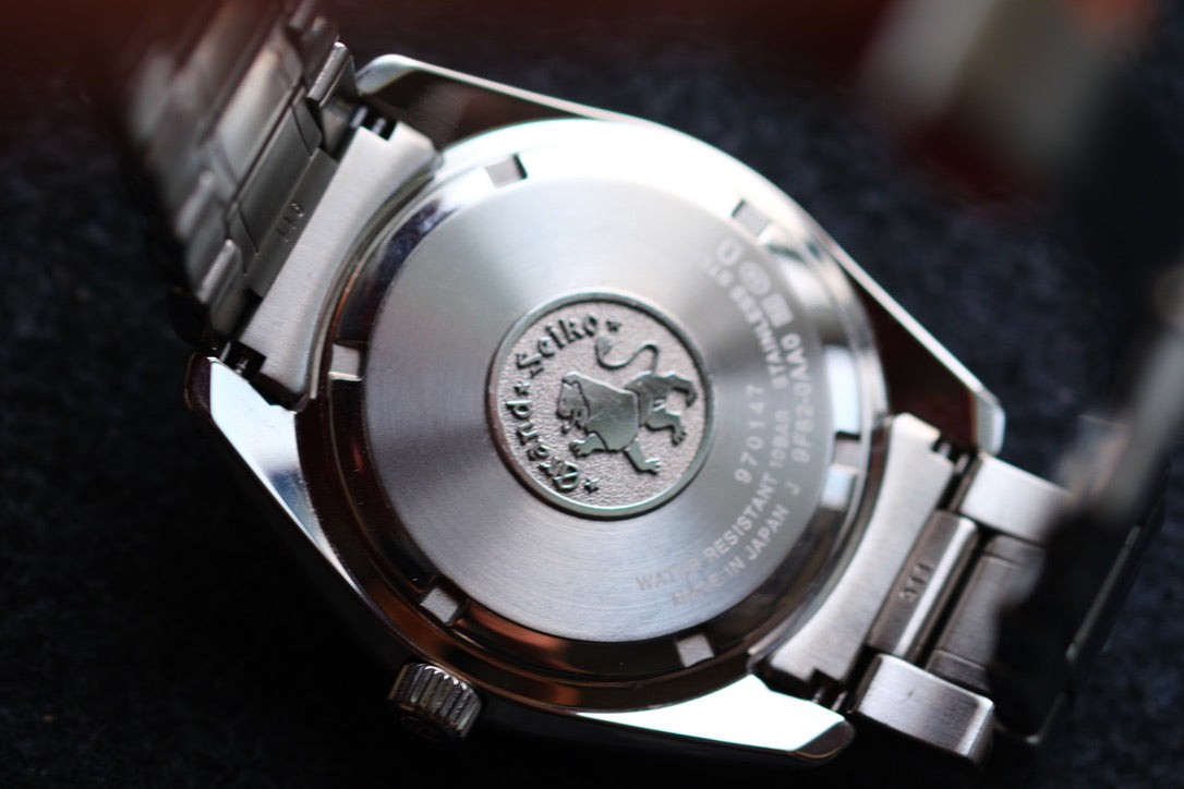 Grand Seiko SBGV205 9F82-0AA0 44GS Heritage Collection Blue Hands Champange Dial Great Condition