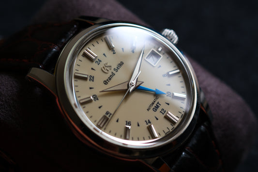 Grand Seiko SBGM221 9s66-00A0 Mechanical GMT Warm Ivory dial Excellent Condition Full Box Paper Hang Tag