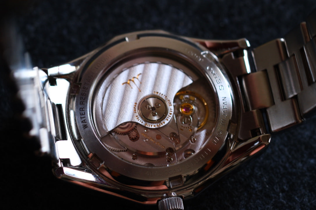 Credor Signo GCBW999 Automatic 4L75-00A0 Two tone White Dial Blue Hands