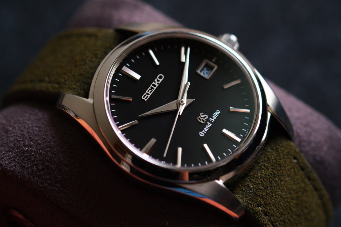 Grand Seiko SBGX061 9F62-0AB0 37mm Black Dial Good Condition