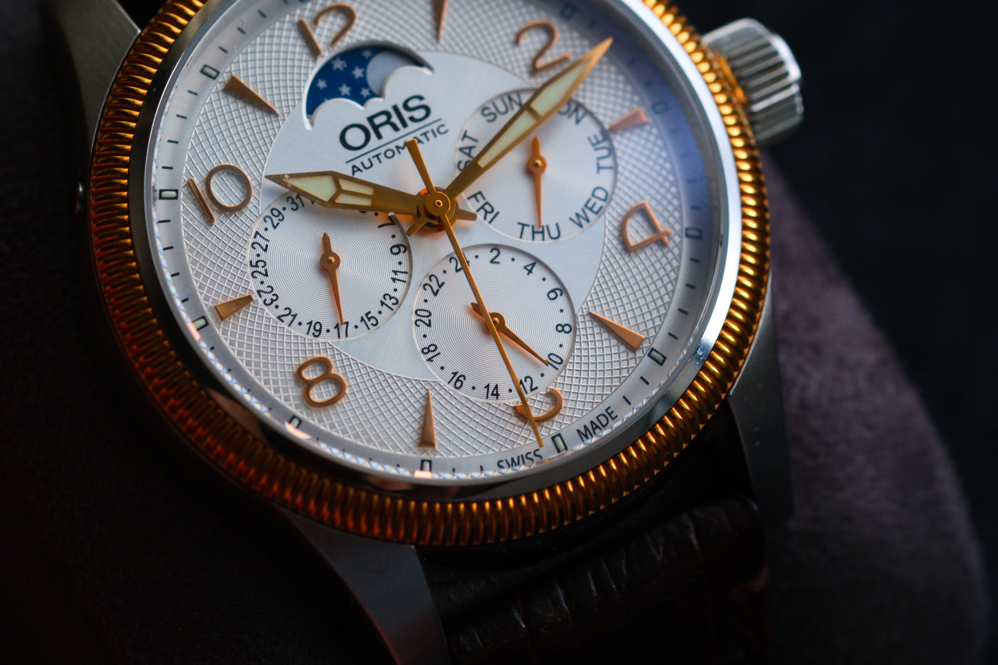 Oris Big Crown Complication Day-Date-GMT Steel Moonphase Guilloche dial Full Box Good Condition