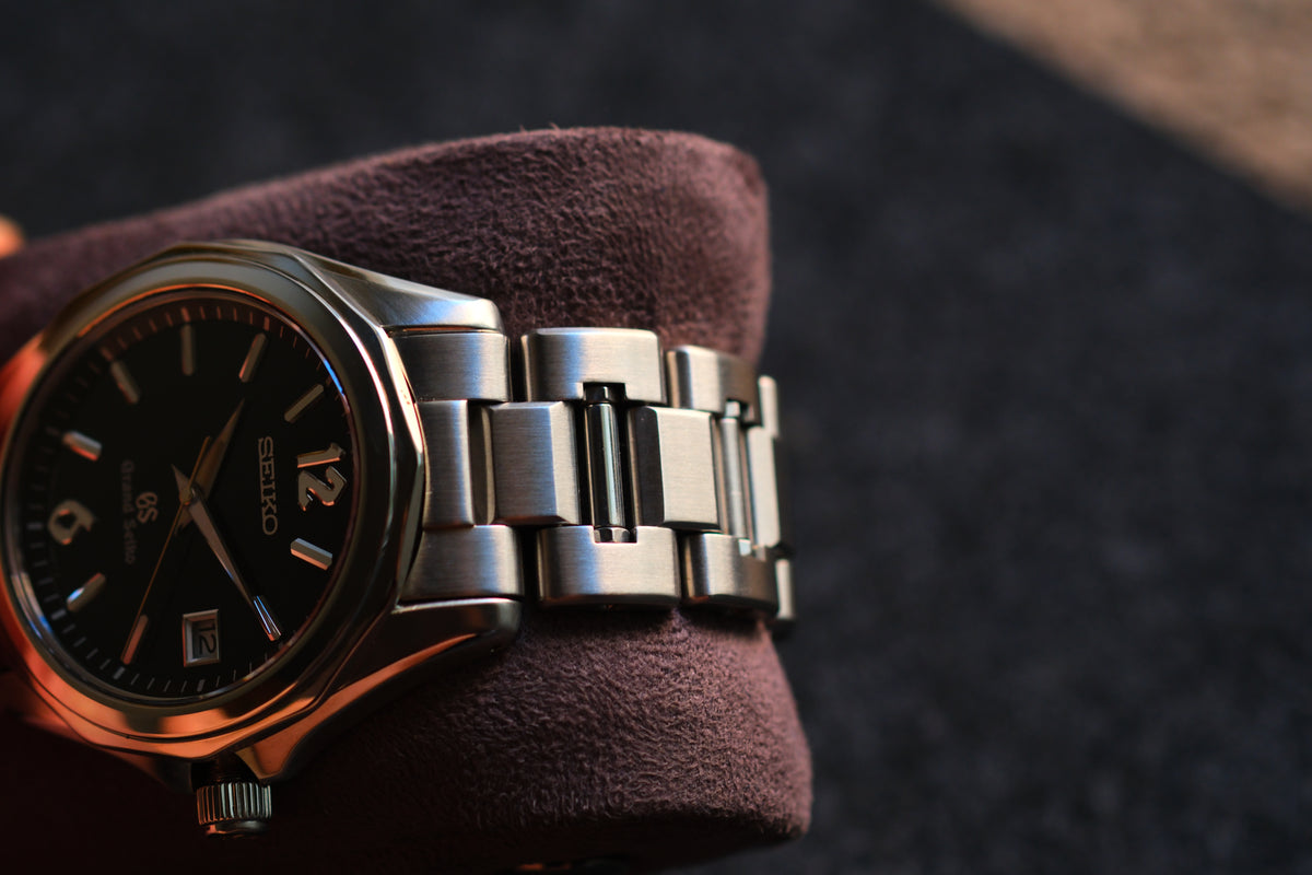 Grand Seiko SBGX035 9F62-0A60 HAQ 12-Sided Bezel Black Woven Dial Great Condition