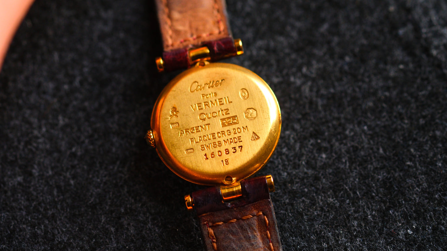 𝐂𝐚𝐫𝐭𝐢𝐞𝐫 𝟗𝟖𝟎’𝐬 𝐌𝐮𝐬𝐭 𝐝𝐞 𝐂𝐚𝐫𝐭𝐢𝐞𝐫 𝐕𝐞𝐧𝐝𝐨̂𝐦𝐞 𝐑𝐞𝐝 𝐁𝐮𝐫𝐠𝐮𝐧𝐝𝐲 𝐋𝐚𝐜𝐪𝐮𝐞𝐫 𝐃𝐢𝐚𝐥 | Excellent Condition