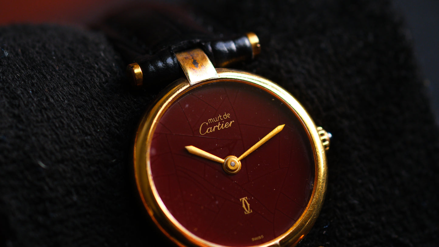 𝐂𝐚𝐫𝐭𝐢𝐞𝐫 𝟗𝟖𝟎’𝐬 𝐌𝐮𝐬𝐭 𝐝𝐞 𝐂𝐚𝐫𝐭𝐢𝐞𝐫 𝐕𝐞𝐧𝐝𝐨̂𝐦𝐞 𝐑𝐞𝐝 𝐁𝐮𝐫𝐠𝐮𝐧𝐝𝐲 𝐋𝐚𝐜𝐪𝐮𝐞𝐫 𝐃𝐢𝐚𝐥