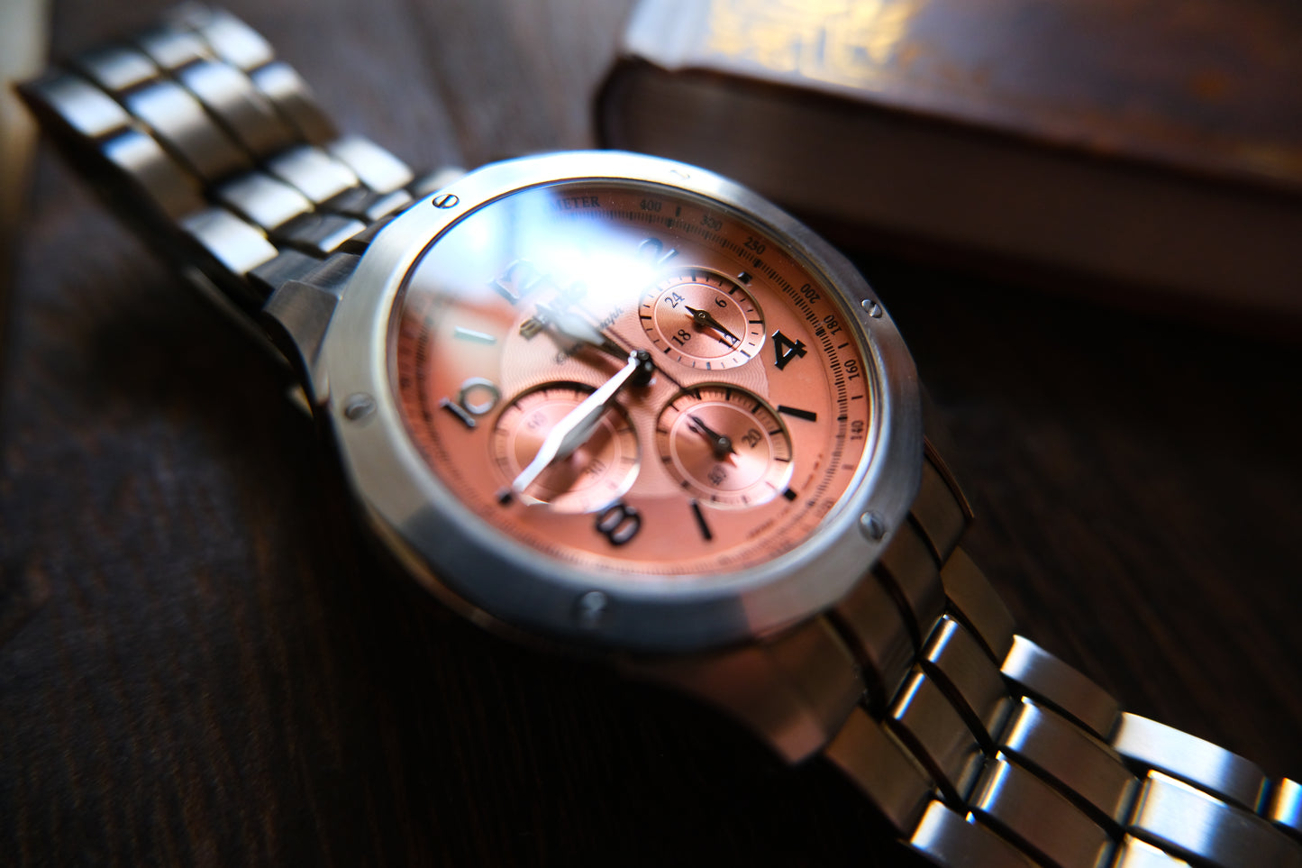 Seiko Bright SAGJ017 7J21-0AC0 Chrnograph Quart Salmon Guilloche