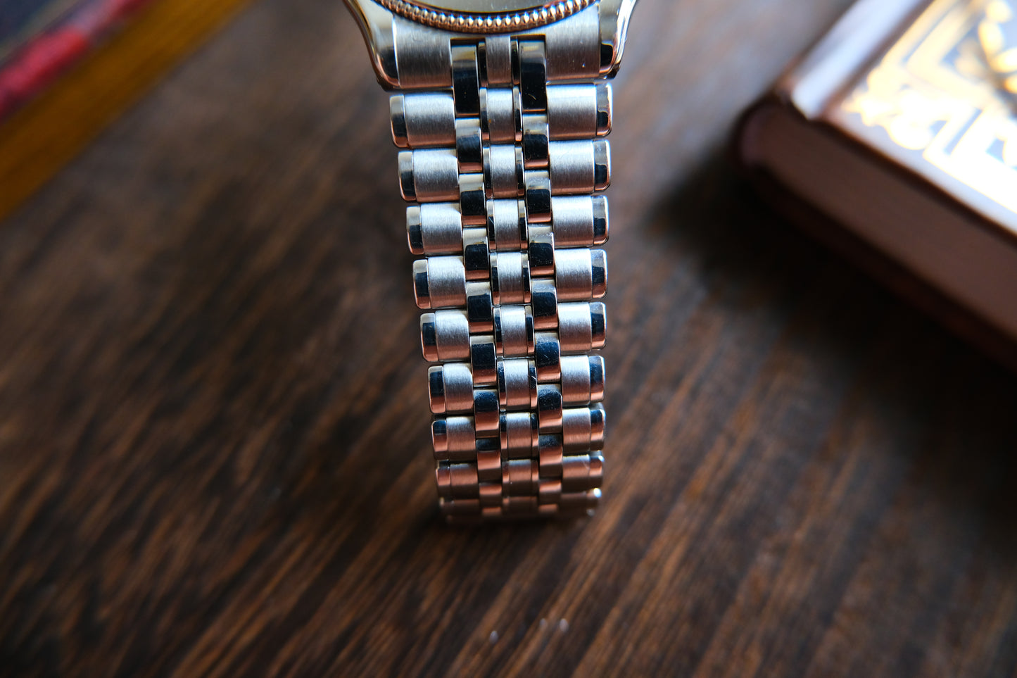 Credor Pacifique Quart 8J81-6A20 MOP Blue Dial