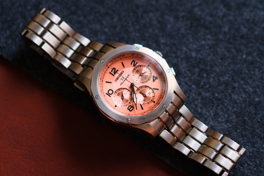 Seiko Bright SAGJ017 7J21-0AC0 Chrnograph Quart Salmon Guilloche