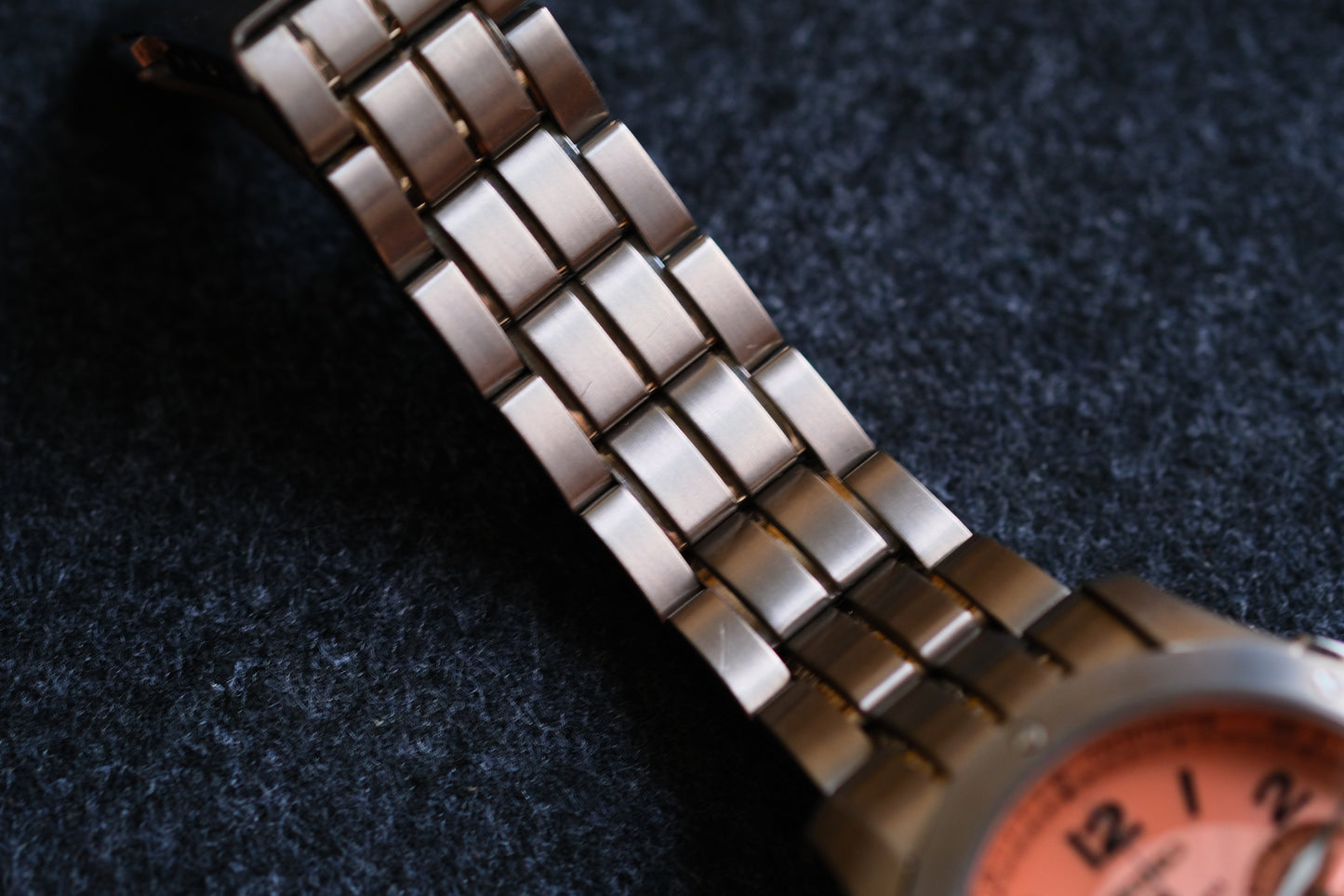 Seiko Bright SAGJ017 7J21-0AC0 Chrnograph Quart Salmon Guilloche