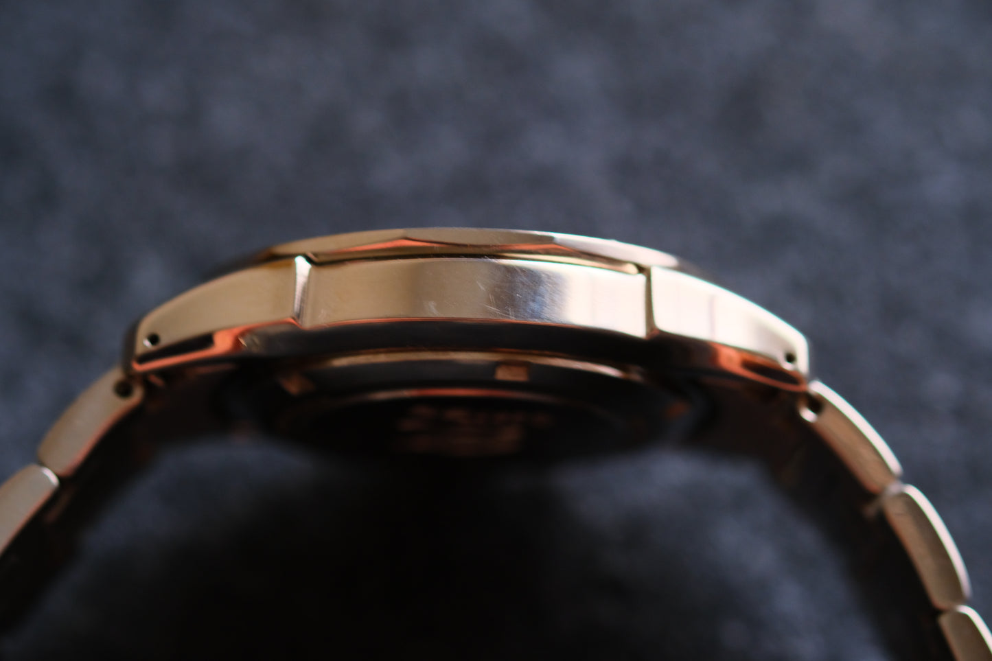 Seiko Bright SAGJ017 7J21-0AC0 Chrnograph Quart Salmon Guilloche