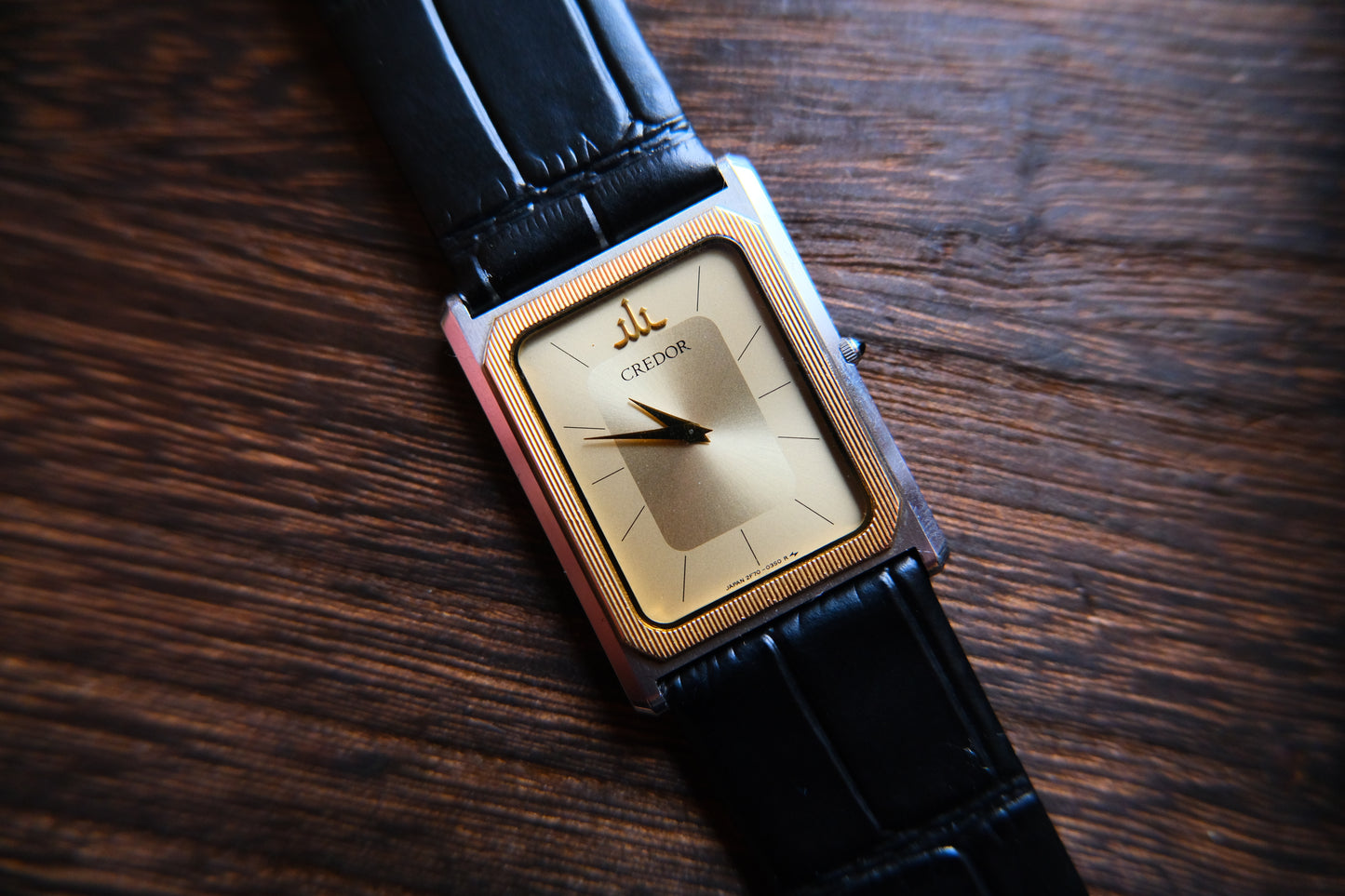 Credor 2F70-5310 Tank 14K Bezel  Nickel ALLOY MIDDLE Quart Good Condition