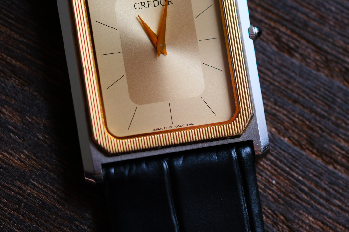 Credor 2F70-5310 Tank 14K Bezel  Nickel ALLOY MIDDLE Quart Good Condition