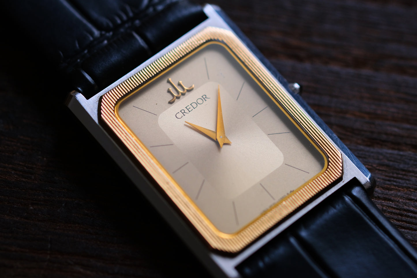 Credor 2F70-5310 Tank 14K Bezel  Nickel ALLOY MIDDLE Quart Good Condition