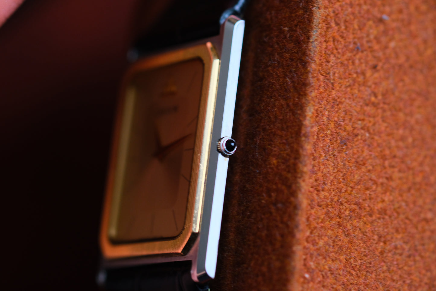 Credor 2F70-5310 Tank 14K Bezel  Nickel ALLOY MIDDLE Quart Good Condition