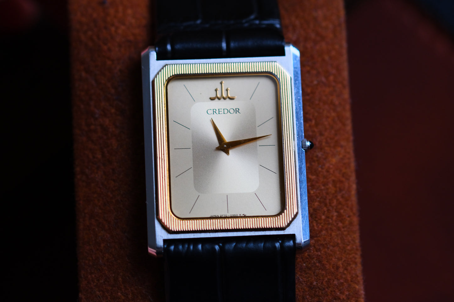 Credor 2F70-5310 Tank 14K Bezel  Nickel ALLOY MIDDLE Quart Good Condition