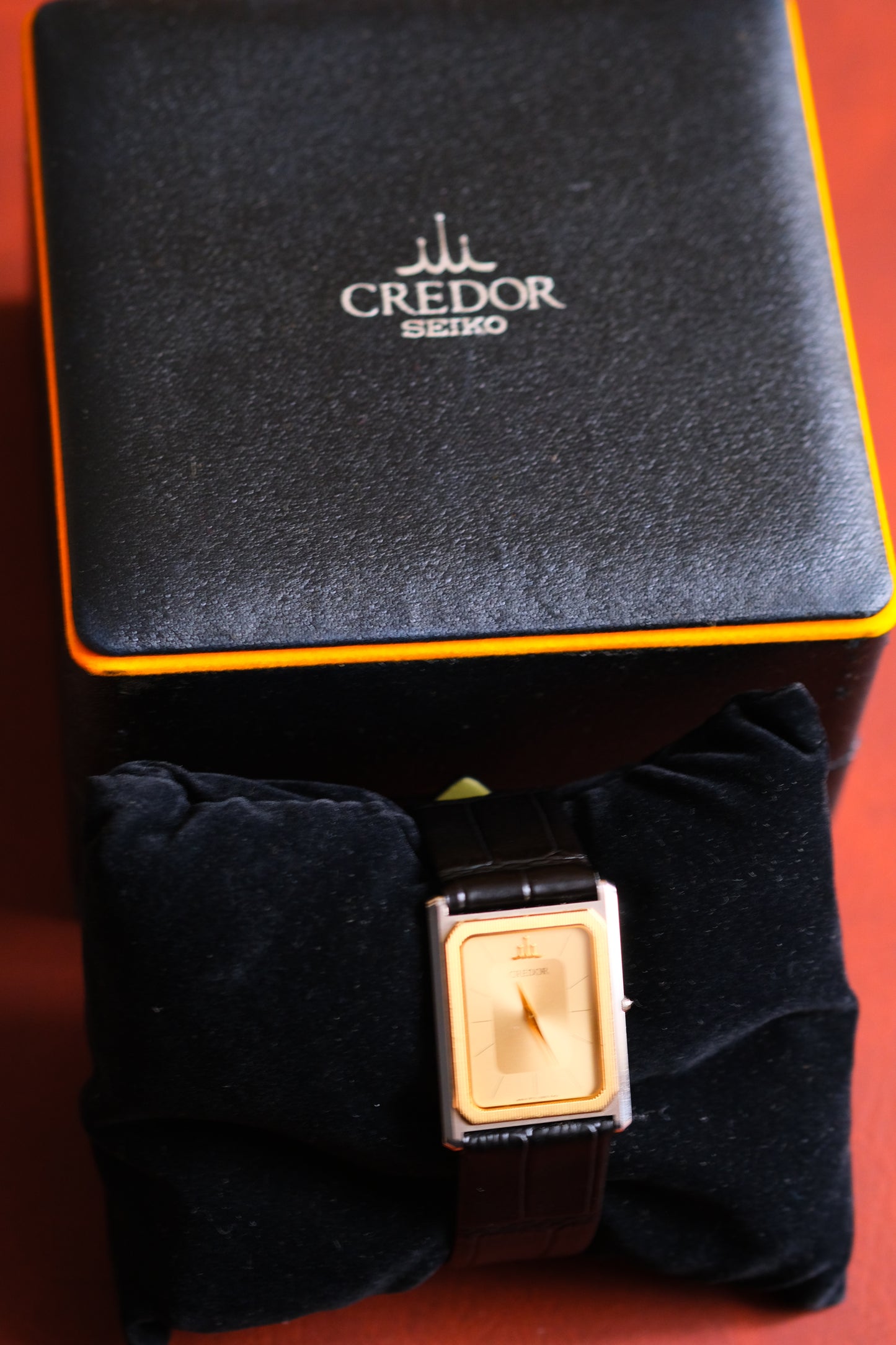 Credor 2F70-5310 Tank 14K Bezel  Nickel ALLOY MIDDLE Quart Good Condition