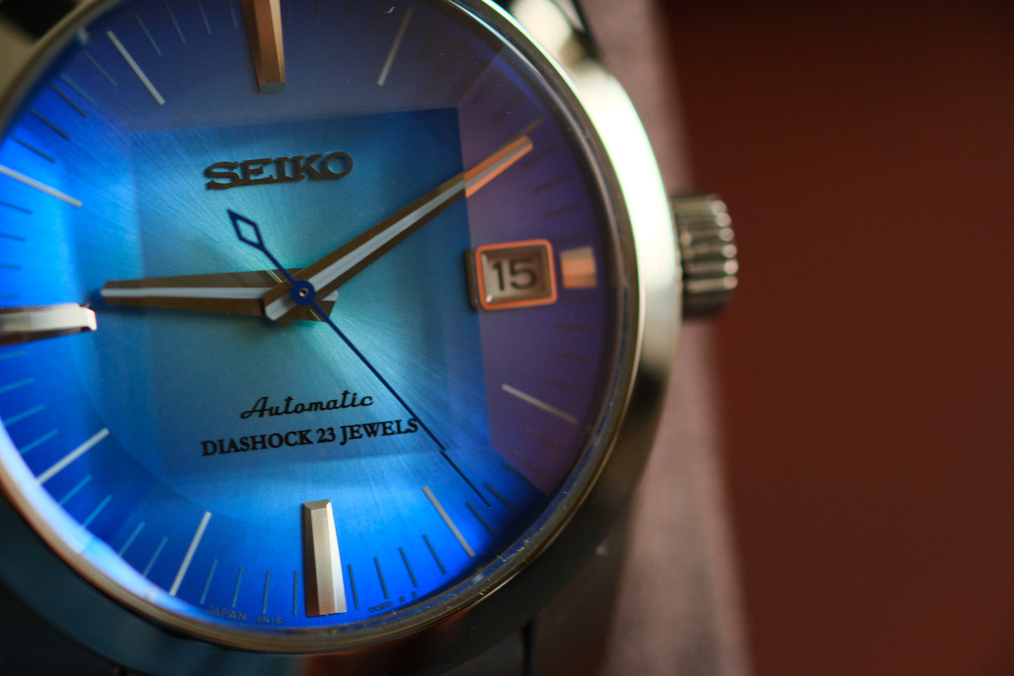 SARB001 6R15-00D0 Rare with Sunburst Blue Dial Sapphire Glass Cut