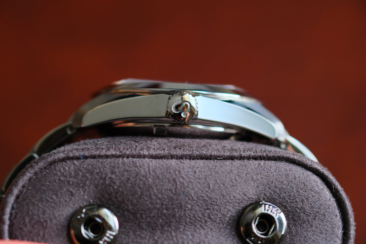 SARB001 6R15-00D0 Rare with Sunburst Blue Dial Sapphire Glass Cut