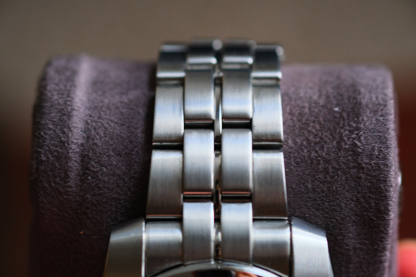 SARB001 6R15-00D0 Rare with Sunburst Blue Dial Sapphire Glass Cut