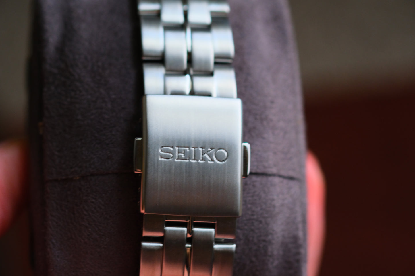 SARB001 6R15-00D0 Rare with Sunburst Blue Dial Sapphire Glass Cut