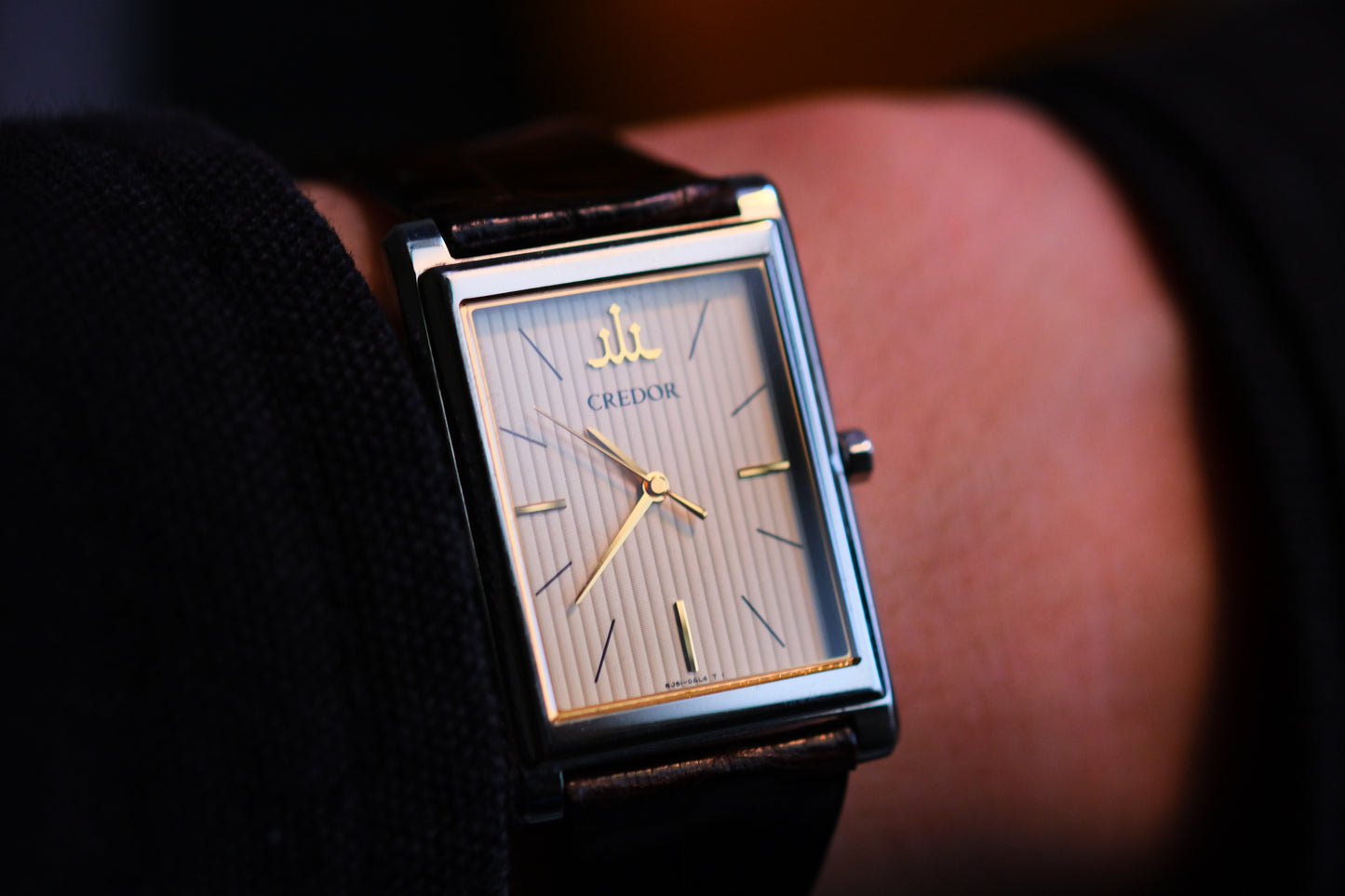 Credor Tank Signo GCAR049 8j81-0AK0 Quart Fabric-textured dial