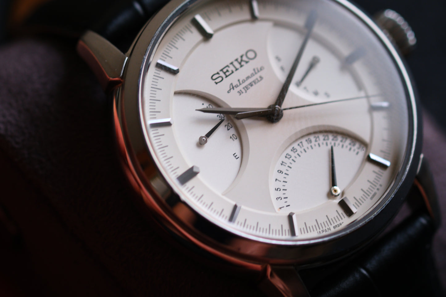 Seiko Pressage SARD009 6R24-00C0 Retrograde White Cream Dial Great Condition
