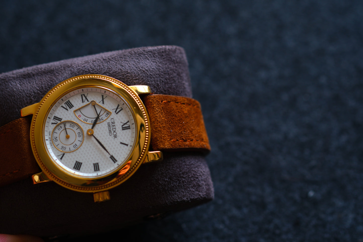 Credor GBAY996 4S79-0010 Full Solid 18K Gold Beautiful Texture Dial Dress watch Good Condition