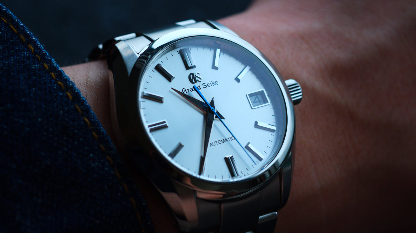 Grand Seiko SBGR307 9S68 Heritage new GS Logo Version White Dial Excellent Condition Full Box