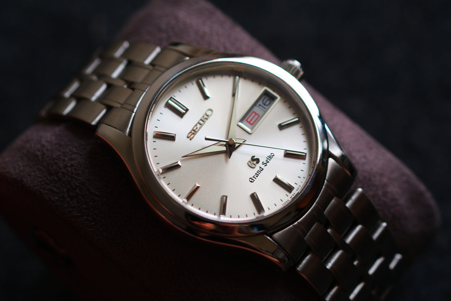 Grand Seiko SBGT005 9F83-9A30 Day Date Excellent Condition Vintage Watch Champange Dial Travel Box
