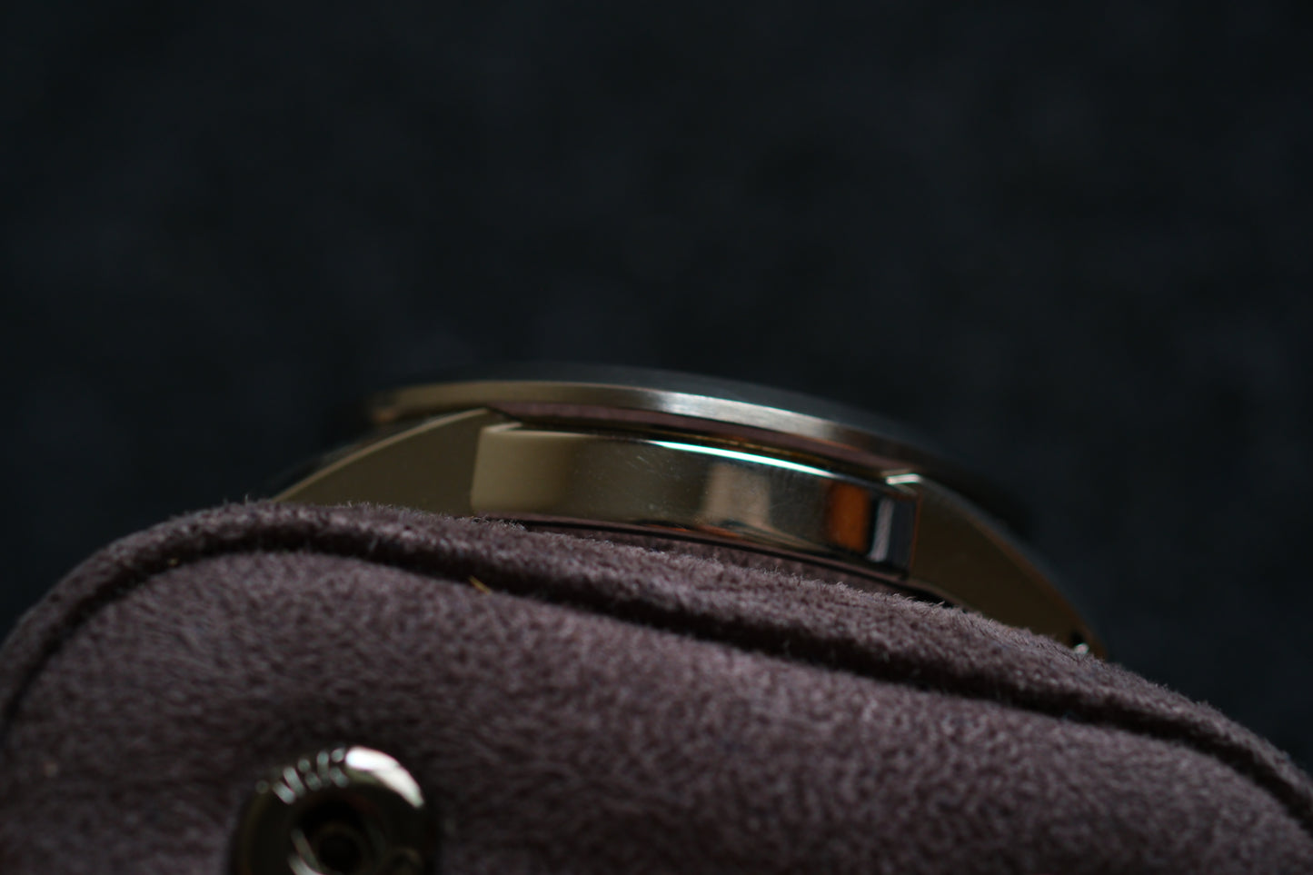 Grand Seiko SBGE209 9R66-0AE0 Spring Drive GMT Blue hands GMT Beautifull Texture Dial