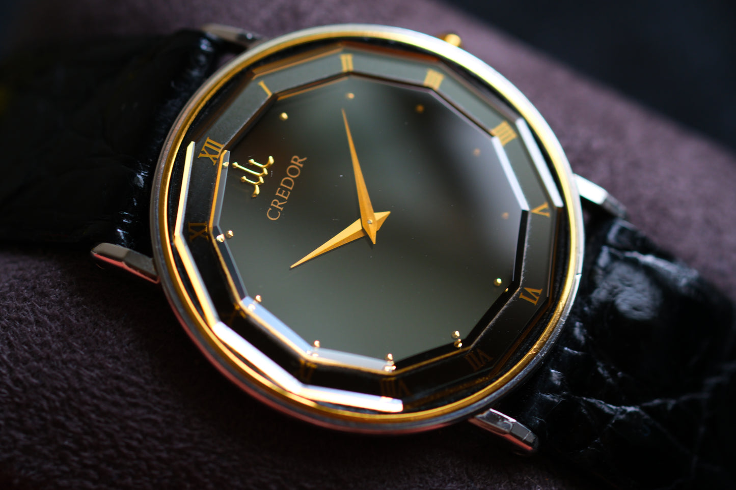 Credor 2F70-0291 SS/18KT Polygonal crystal design Beautiful Design Black Dial