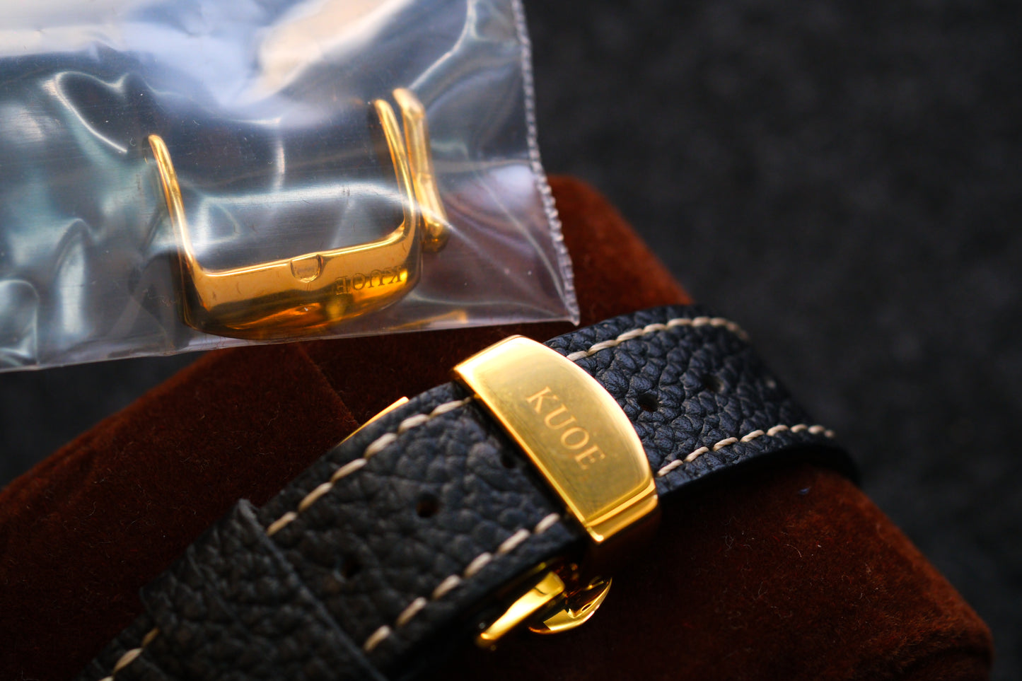 Kuoe Royal Smith 90-008 Gold Full Box Good Condition